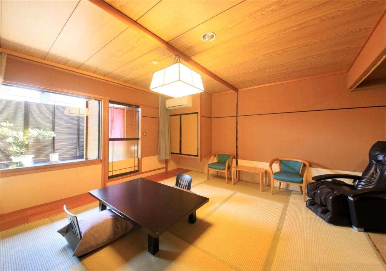 Отель Saikatei Jidaiya Kaminoyama Экстерьер фото